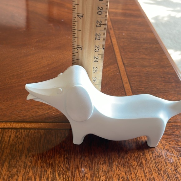 Jonathan Adler Modern Art dachshund figurine. - Picture 9 of 9
